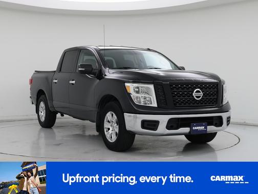 2019 Nissan Titan SV