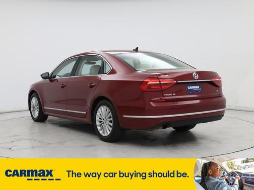 2016 Volkswagen Passat SE