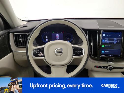 2023 Volvo XC60 B5 Plus Bright Theme