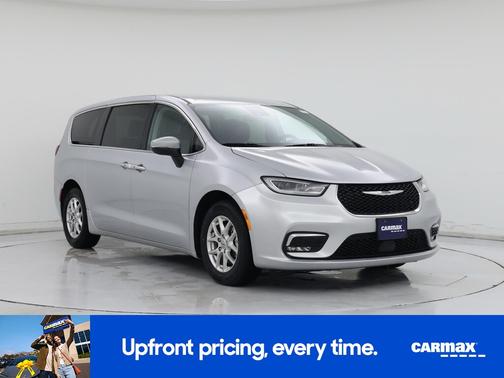 Silver 2023 Chrysler Pacifica Touring L