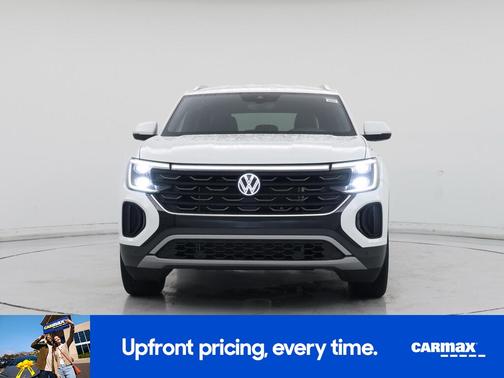 White 2025 Volkswagen Atlas Cross Sport SE w/Tech
