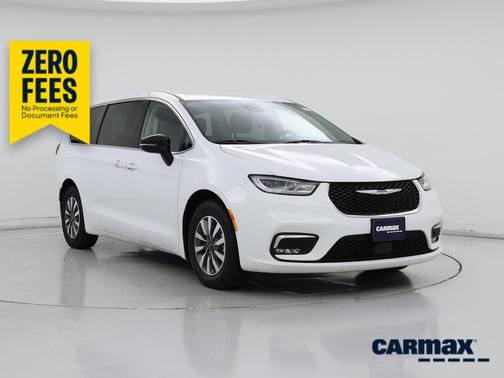 White 2024 Chrysler Pacifica Hybrid Select