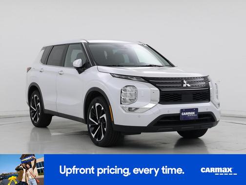 2023 Mitsubishi Outlander SE
