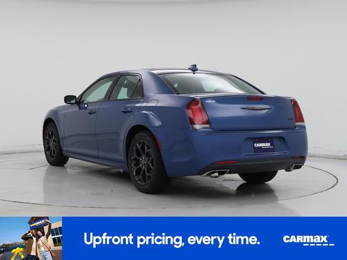 2022 Chrysler 300 Touring L