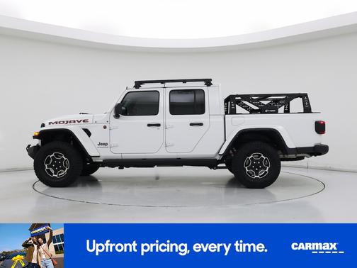 White 2023 Jeep Gladiator Mojave
