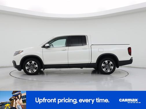 White 2017 Honda Ridgeline RTL