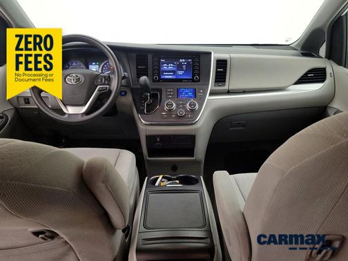 White 2019 Toyota Sienna LE