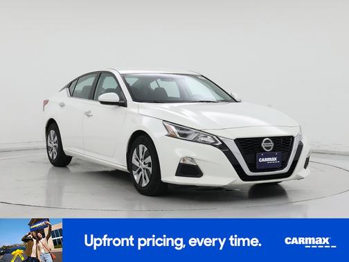 White 2020 Nissan Altima S