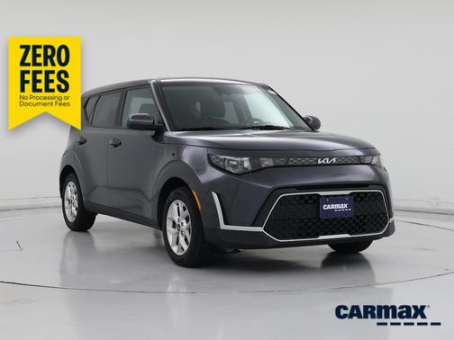 Gray 2023 Kia Soul LX