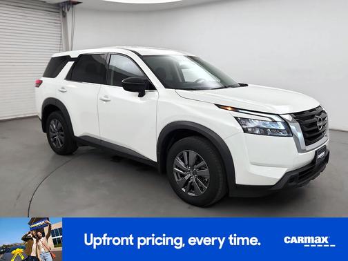 2024 Nissan Pathfinder S