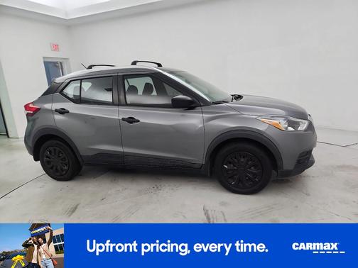 2019 Nissan Kicks S