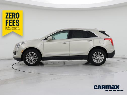 Gold 2017 Cadillac XT5 Luxury