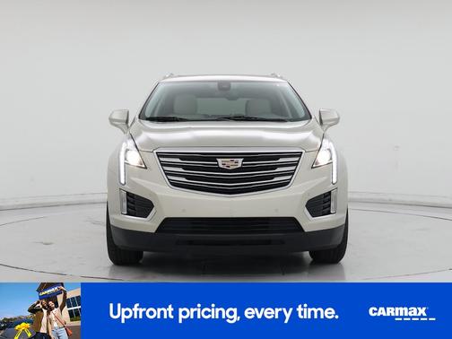 Gold 2017 Cadillac XT5 Luxury