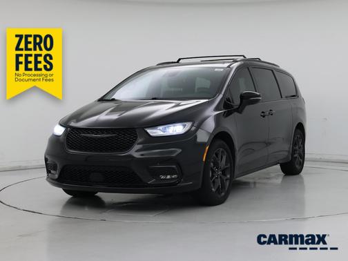 Black 2023 Chrysler Pacifica Limited