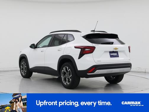 White 2025 Chevrolet Trax LT
