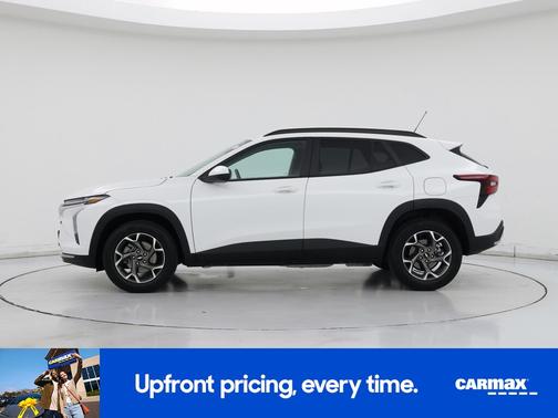White 2025 Chevrolet Trax LT