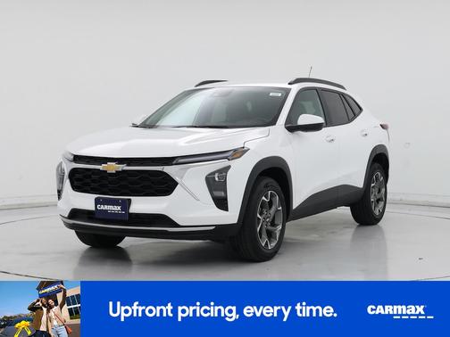 White 2025 Chevrolet Trax LT