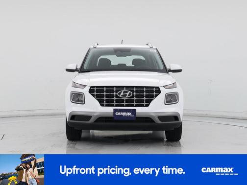 White 2025 Hyundai VENUE SEL