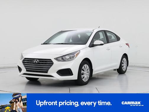 White 2018 Hyundai Accent SE