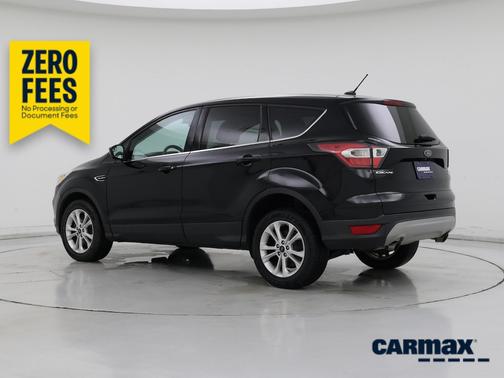 Black 2017 Ford Escape SE