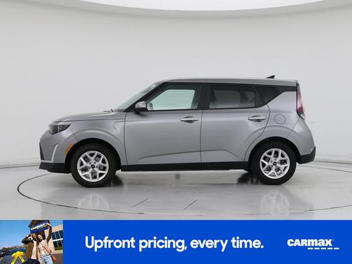 Silver 2025 Kia Soul LX
