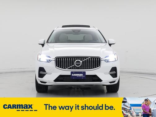 2023 Volvo XC60 Recharge Plug-In Hybrid T8 Plus Bright Theme