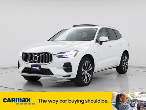 2023 Volvo XC60 Recharge Plug-In Hybrid T8 Plus Bright Theme