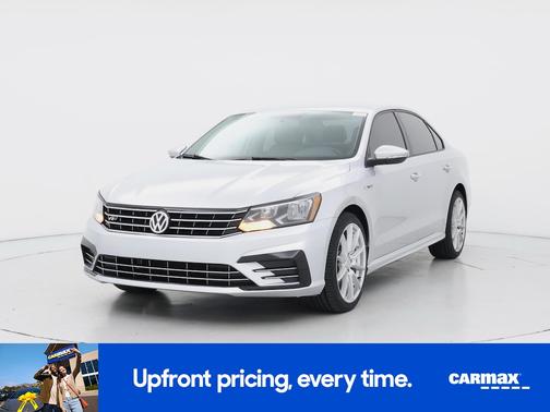 2018 Volkswagen Passat R-Line
