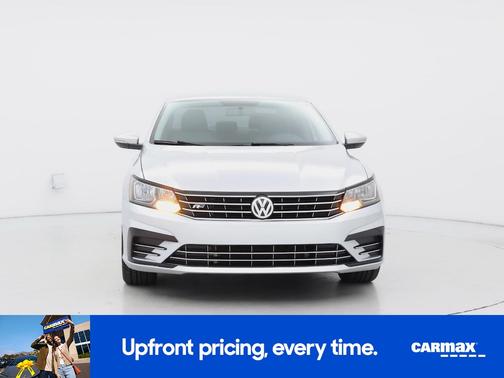 2018 Volkswagen Passat R-Line