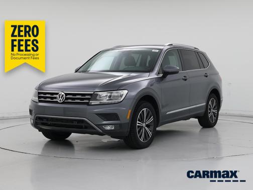 Gray 2019 Volkswagen Tiguan SE