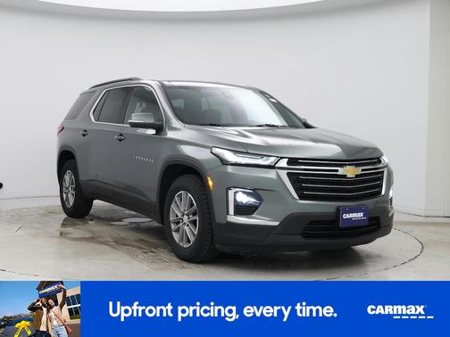 Green 2023 Chevrolet Traverse LT Leather