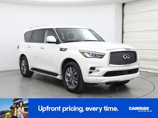 White 2024 INFINITI QX80 Luxe