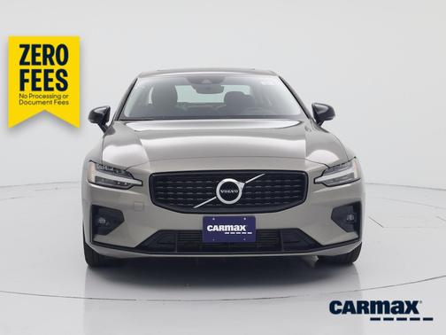 Gray 2021 Volvo S60 T5 Momentum