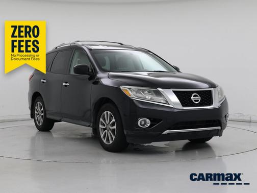 Black 2015 Nissan Pathfinder SV