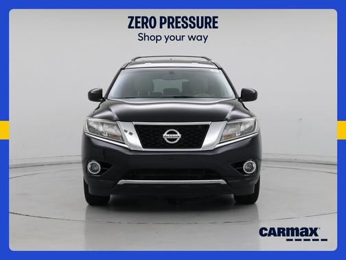 Black 2015 Nissan Pathfinder SV