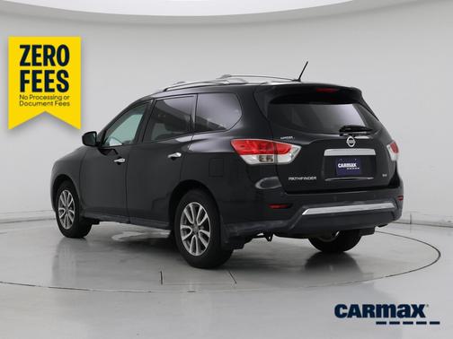Black 2015 Nissan Pathfinder SV