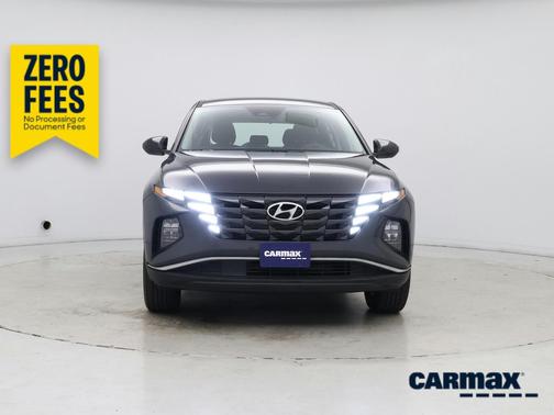 Gray 2023 Hyundai TUCSON SE
