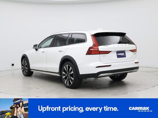 2023 Volvo V60 Cross Country B5 Ultimate