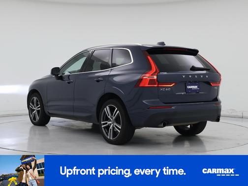 Blue 2018 Volvo XC60 T5 Momentum