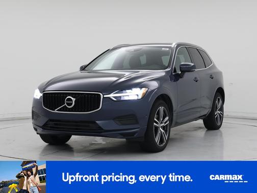 Blue 2018 Volvo XC60 T5 Momentum