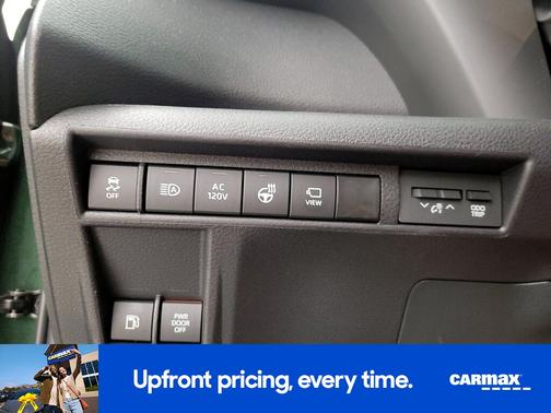 2025 Toyota Sienna Platinum