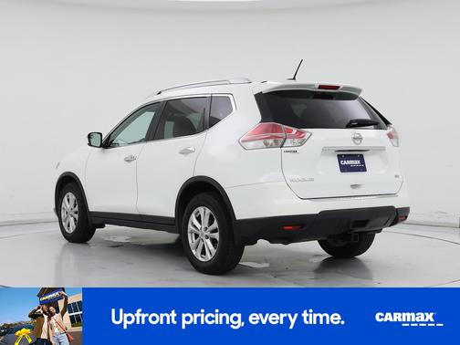 White 2016 Nissan Rogue SV