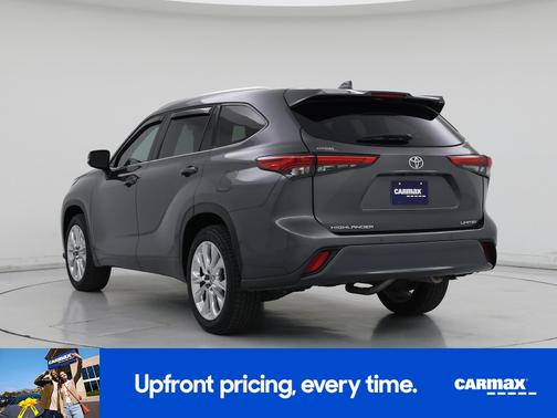 Silver 2022 Toyota Highlander Limited