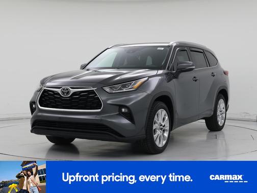 Silver 2022 Toyota Highlander Limited