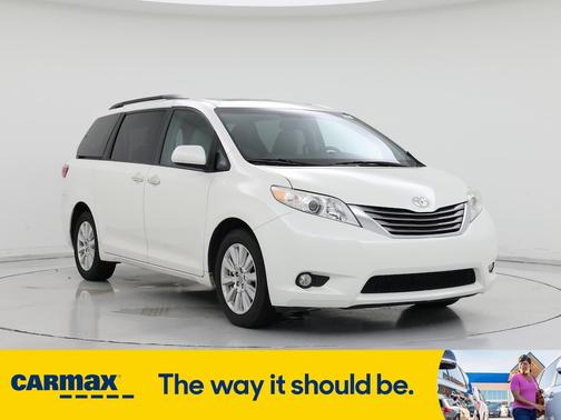 2017 Toyota Sienna XLE