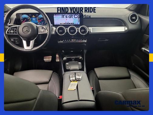 White 2022 Mercedes-Benz GLB 250
