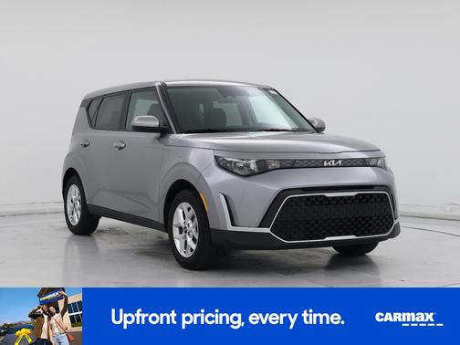 Gray 2025 Kia Soul LX