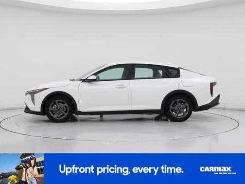 White 2025 Kia K4 LXS
