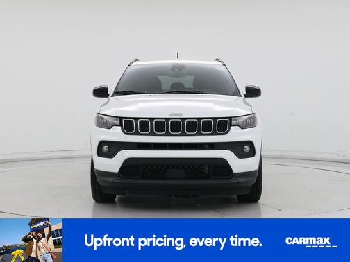 White 2023 Jeep Compass Latitude