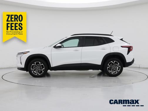 White 2025 Chevrolet Trax LT